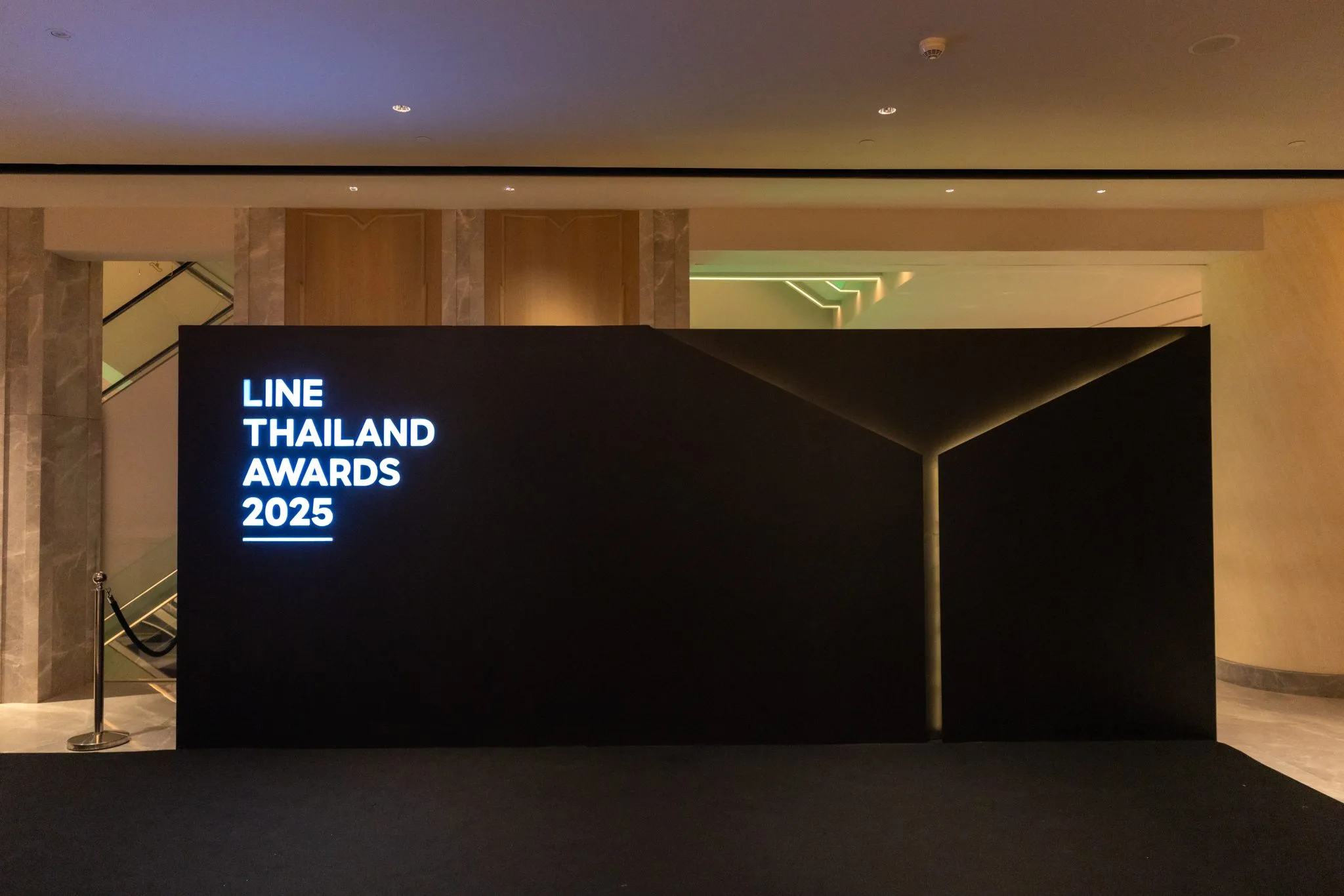Black and gold registration counter at the ceremony.